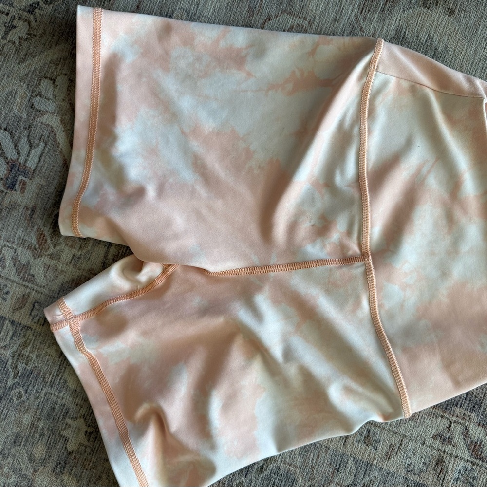 Women's Peach Tie-Dye Bike Shorts - Soft High-Rise Activewear